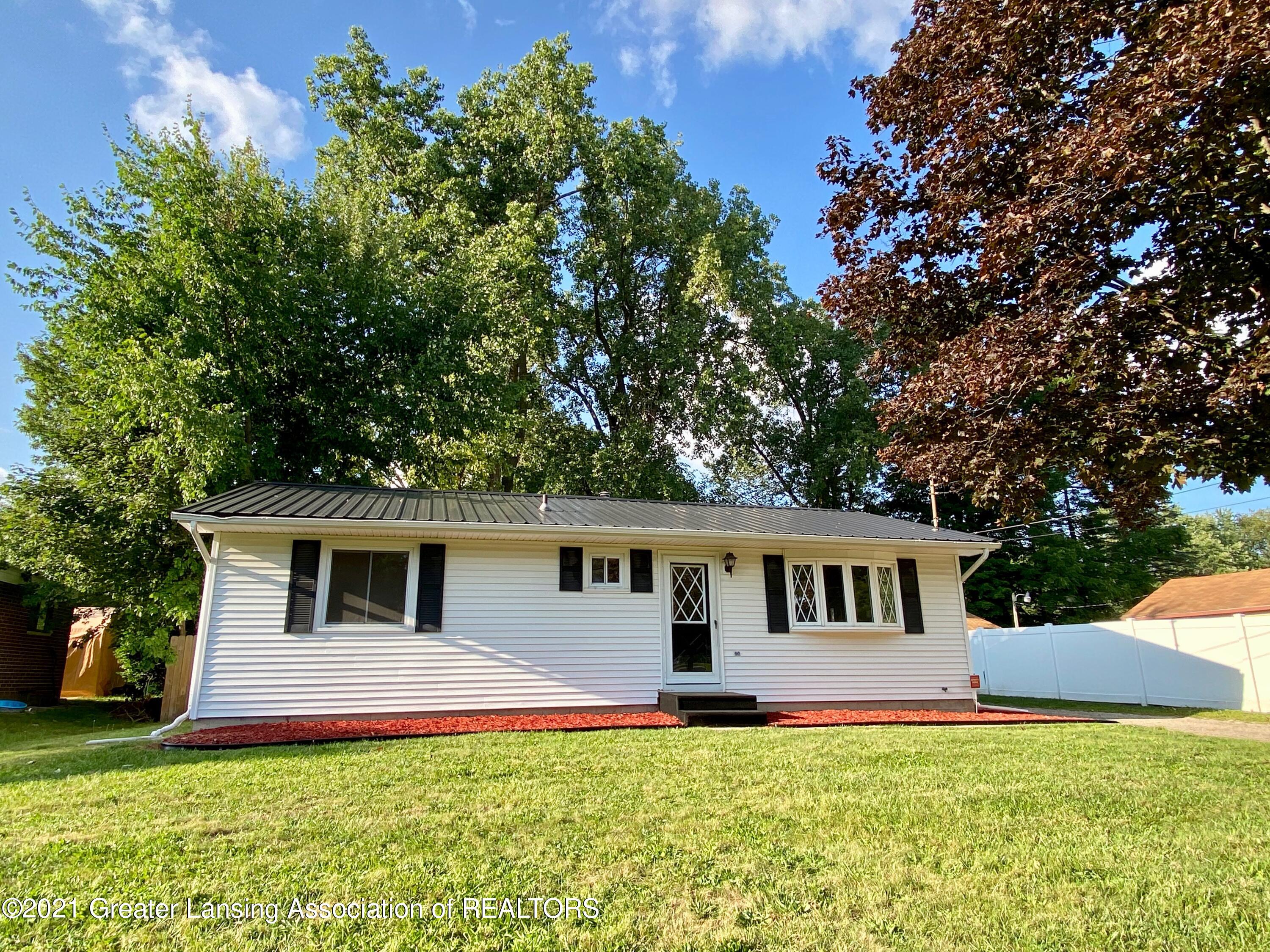 516 West Miller Road Lansing, MI 48911 - Photo 28 of 34 IMG_6494