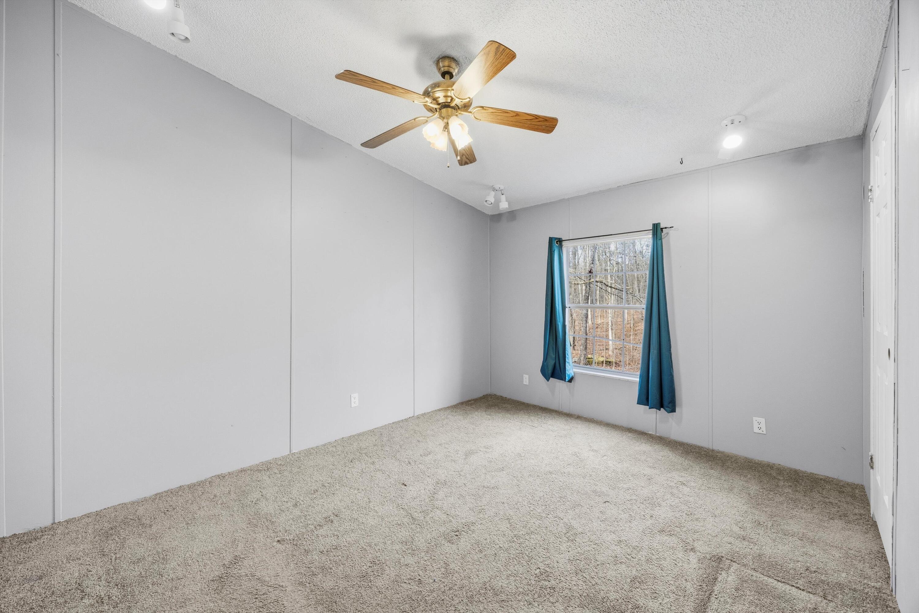 9807 Miller Country Road Soddy Daisy, TN 37379 - Photo 20 of 32 15-090A9322