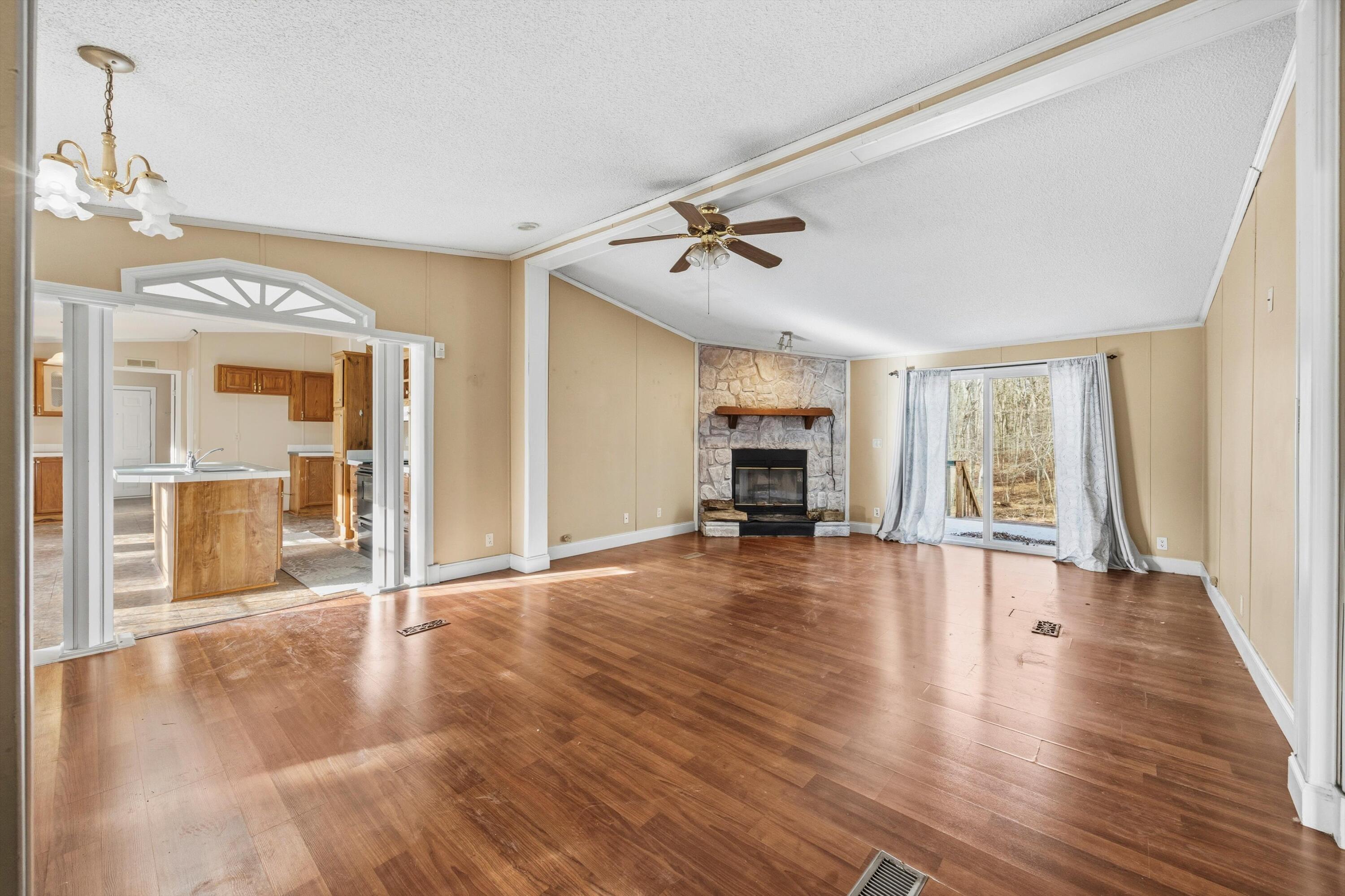 9807 Miller Country Road Soddy Daisy, TN 37379 - Photo 6 of 32 01-090A9242