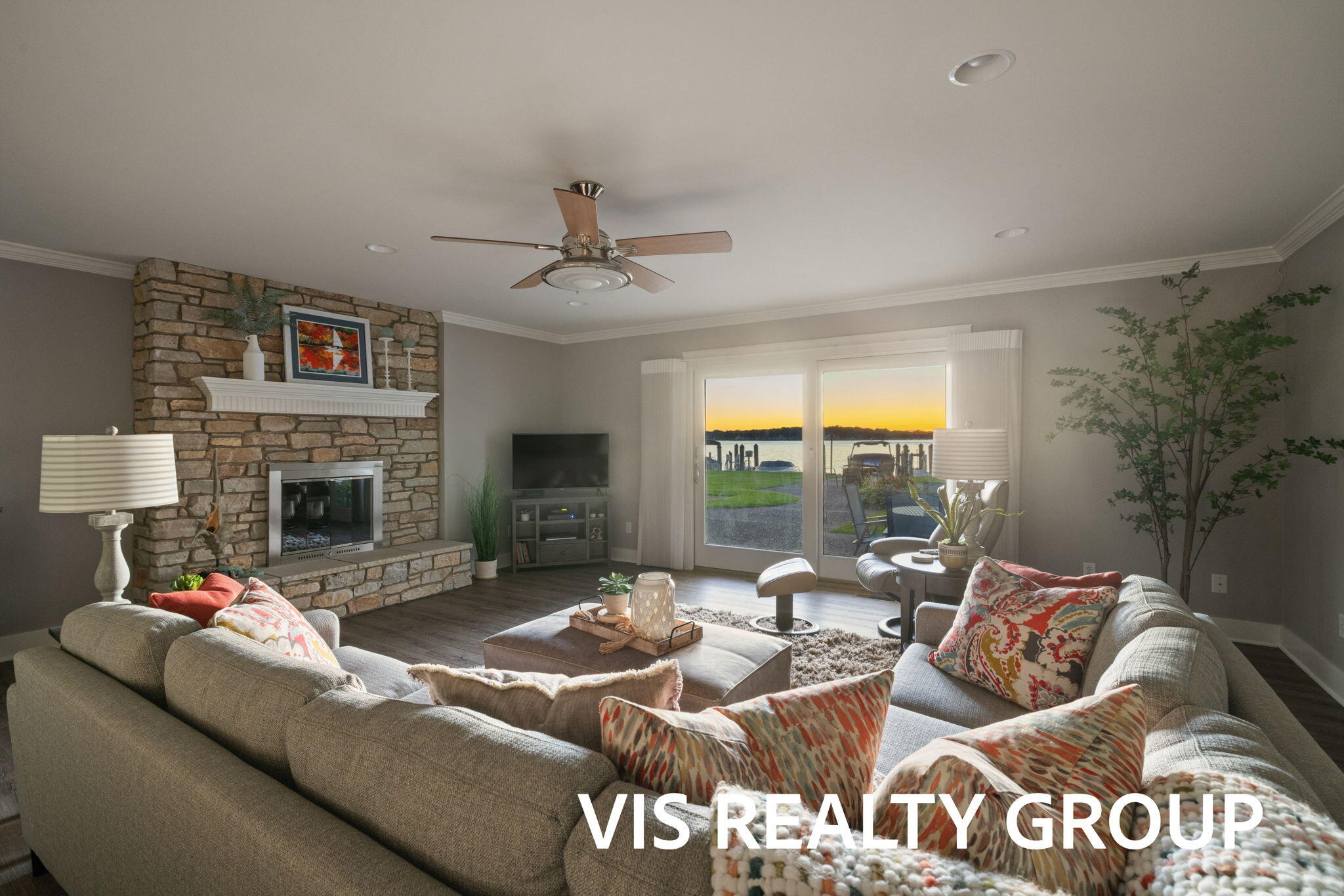 400 Lakeview Street, Unit 8B Spring Lake, MI 49456 - Photo 9 of 77 68-web-or-mls-1G1A9797