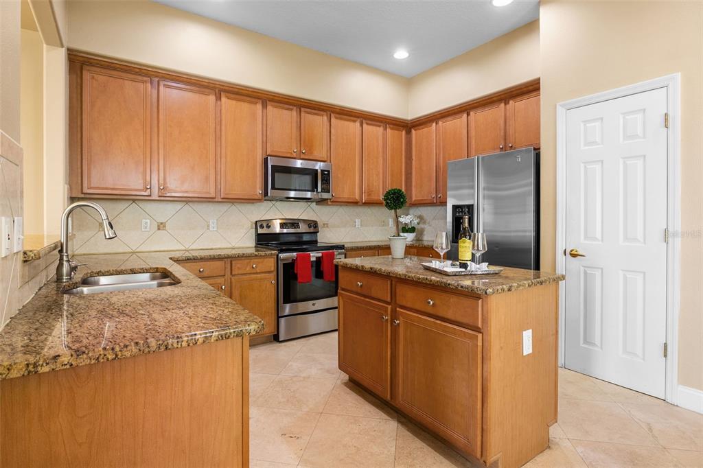 8713 The Esplanade, Unit 1 Orlando, FL 32836 - Photo 14 of 38 Gallery Image 14