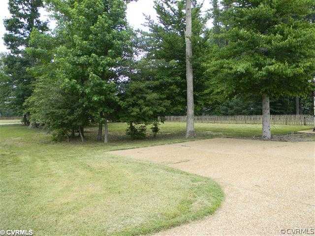 5486 Scandia Road Sandston, VA 23150 - Photo 8 of 10 Parking Lot/Garage