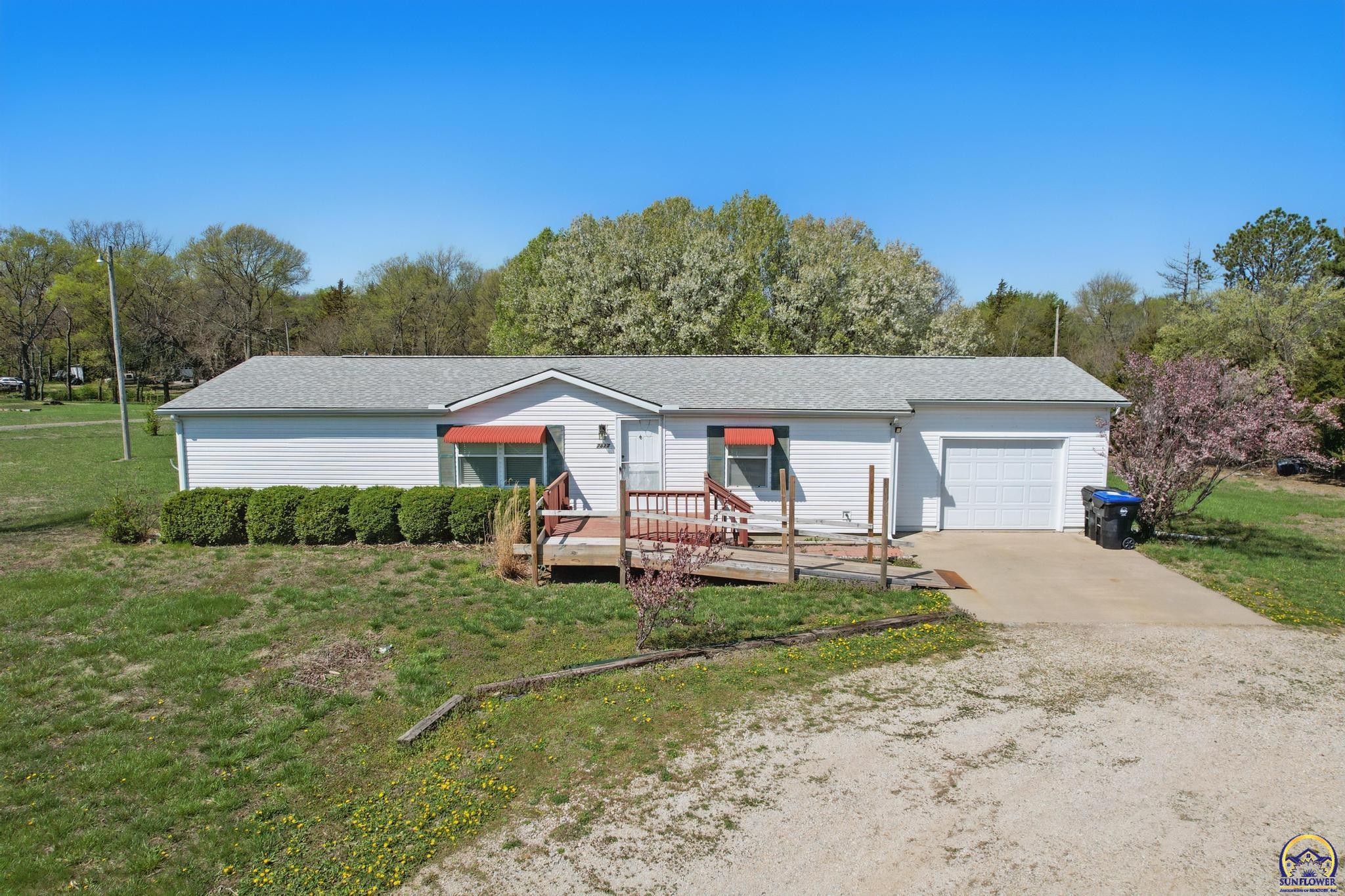7827 Southeast Berryton Road Berryton, KS 66409 - Photo 1 of 1 Gallery Image 1