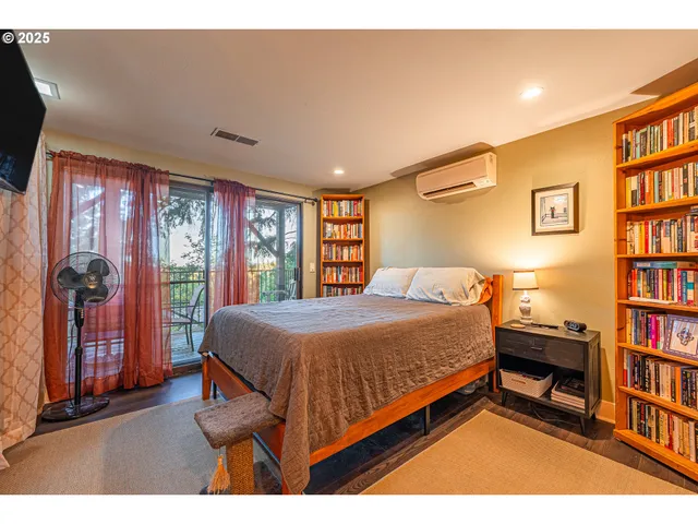 $305,000 | 3817 Colony Oaks Drive, Eugene, OR 97405