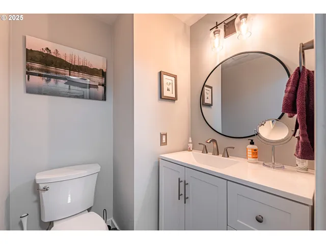 $305,000 | 3817 Colony Oaks Drive, Eugene, OR 97405