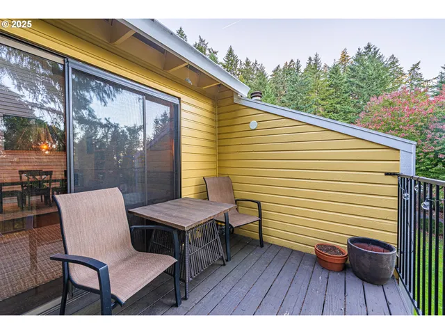 $305,000 | 3817 Colony Oaks Drive, Eugene, OR 97405