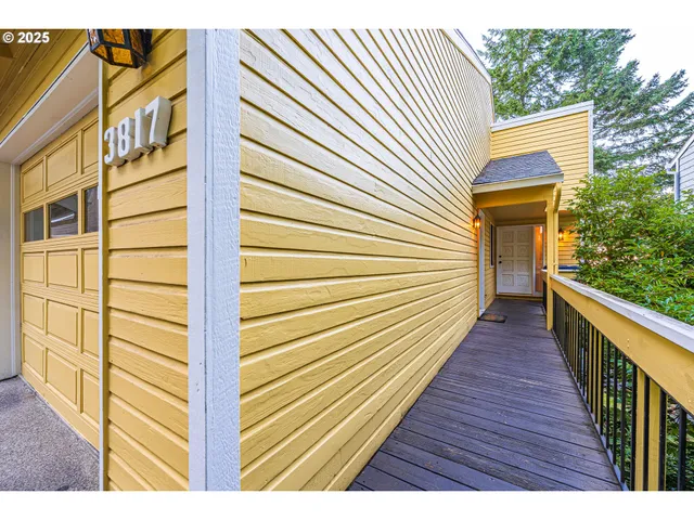 $305,000 | 3817 Colony Oaks Drive, Eugene, OR 97405