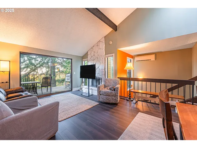 $305,000 | 3817 Colony Oaks Drive, Eugene, OR 97405