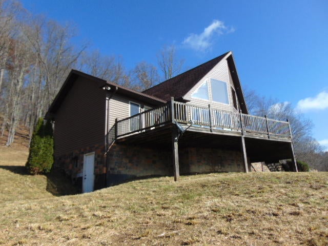 2002 Willis Br Road Victor, WV 25938 - Photo 3 of 27 Gallery Image 3