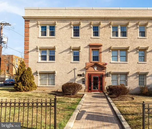$269,900 | 2625 3rd Street Northeast, Unit 306, Washington, DC 20002