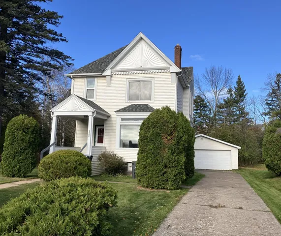 $319,900 | 5003 London Road, Duluth, MN 55804