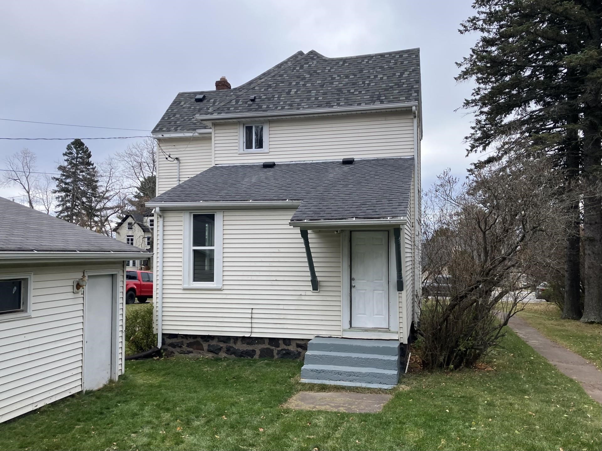 5003 London Road Duluth, MN 55804 - Photo 3 of 17