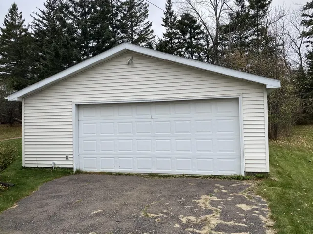 $319,900 | 5003 London Road, Duluth, MN 55804