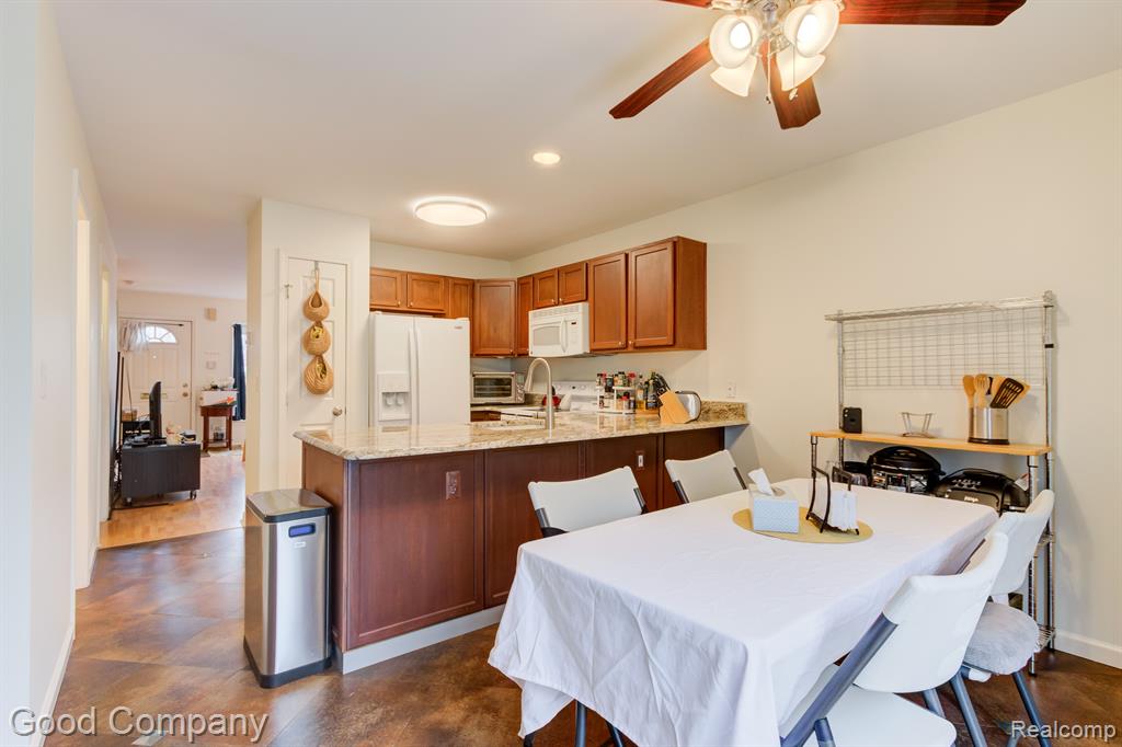 4931 Crooks Road Royal Oak, MI 48073 - Photo 8 of 26
