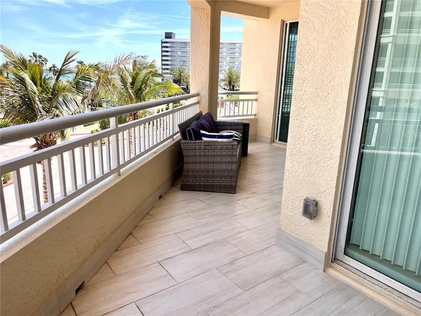 $5,800 | 1180 Gulf Boulevard, Unit 306, Clearwater, FL 33767