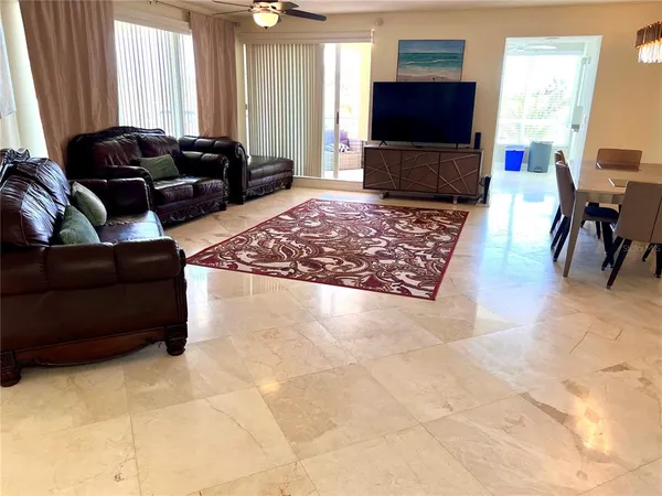$5,800 | 1180 Gulf Boulevard, Unit 306, Clearwater, FL 33767