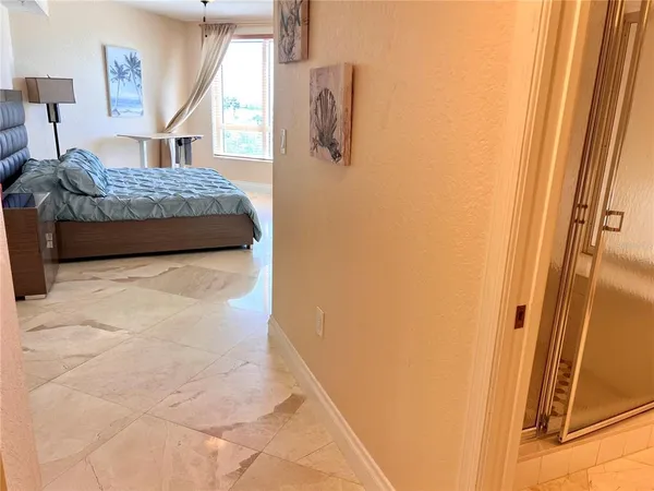 $5,800 | 1180 Gulf Boulevard, Unit 306, Clearwater, FL 33767