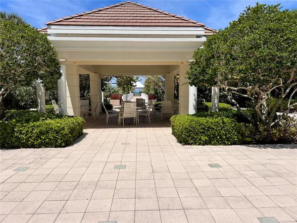 $5,800 | 1180 Gulf Boulevard, Unit 306, Clearwater, FL 33767