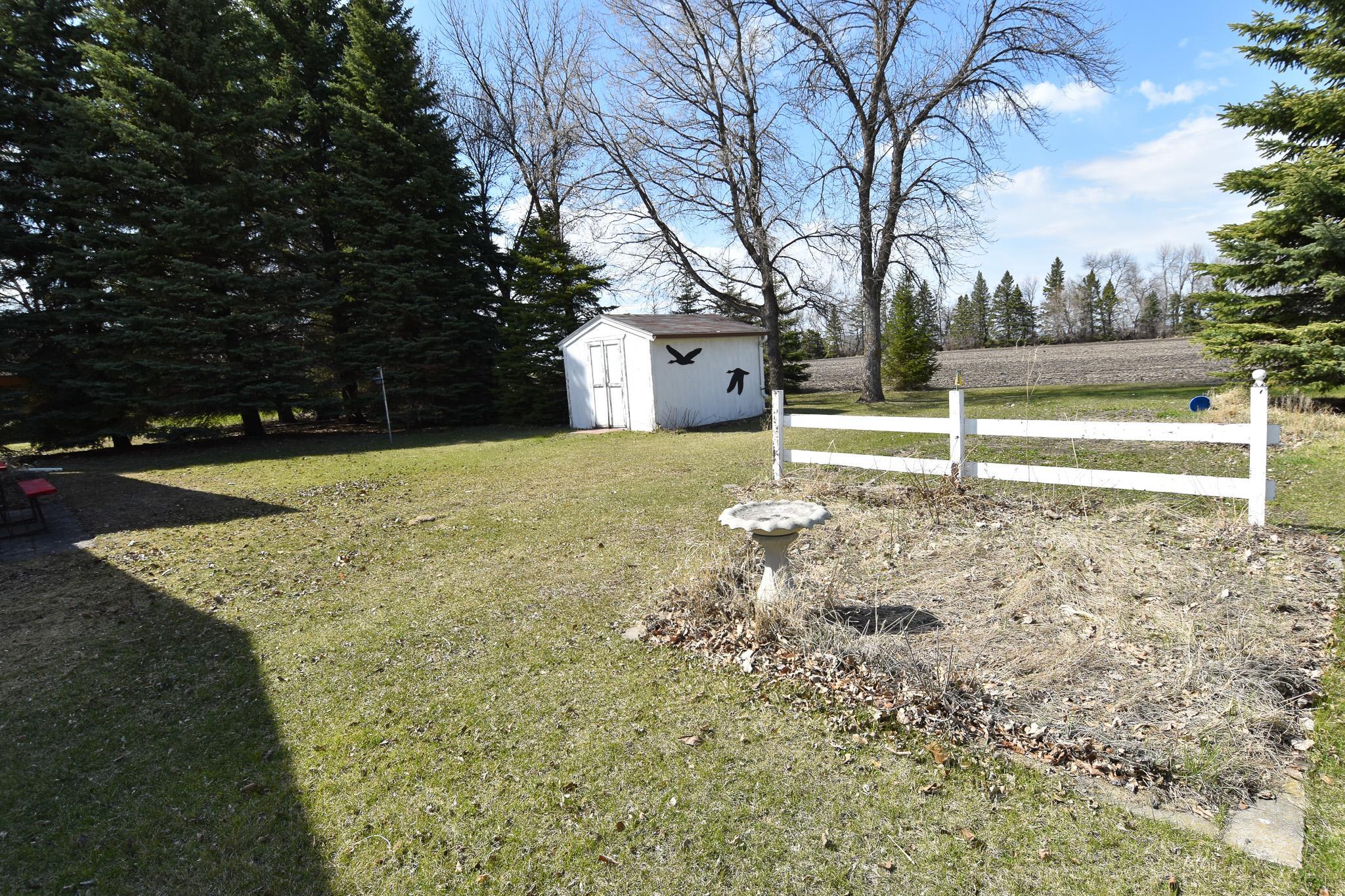 245 East Pleasant Avenue Warren, MN 56762 - Photo 28 of 33