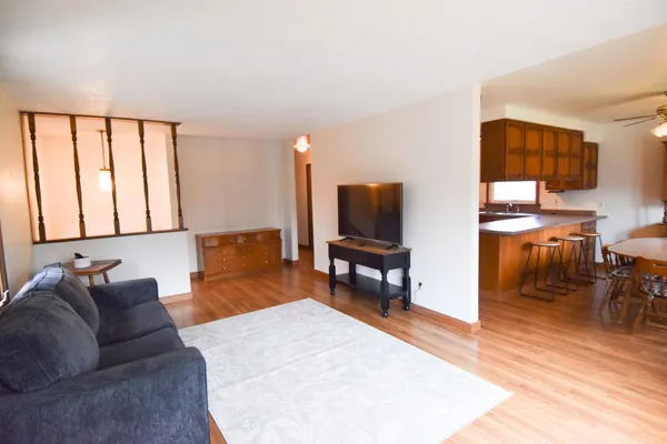 $201,000 | 245 East Pleasant Avenue, Warren, MN 56762