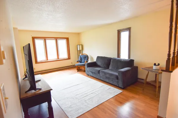 $201,000 | 245 East Pleasant Avenue, Warren, MN 56762