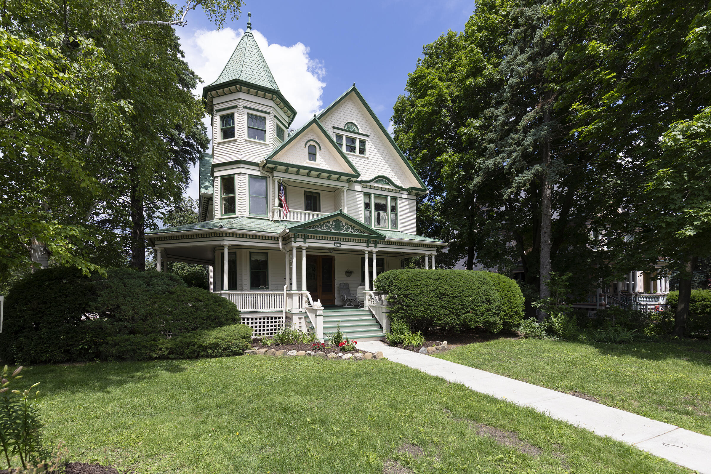 622 West Main Street Whitewater, WI 53190 - Photo 1 of 53 victoria_04