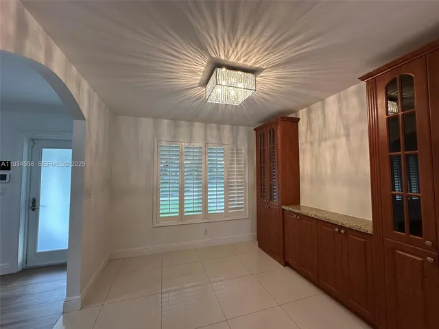 $7,250 | 7535 Southwest 117th Street, Pinecrest, FL 33156