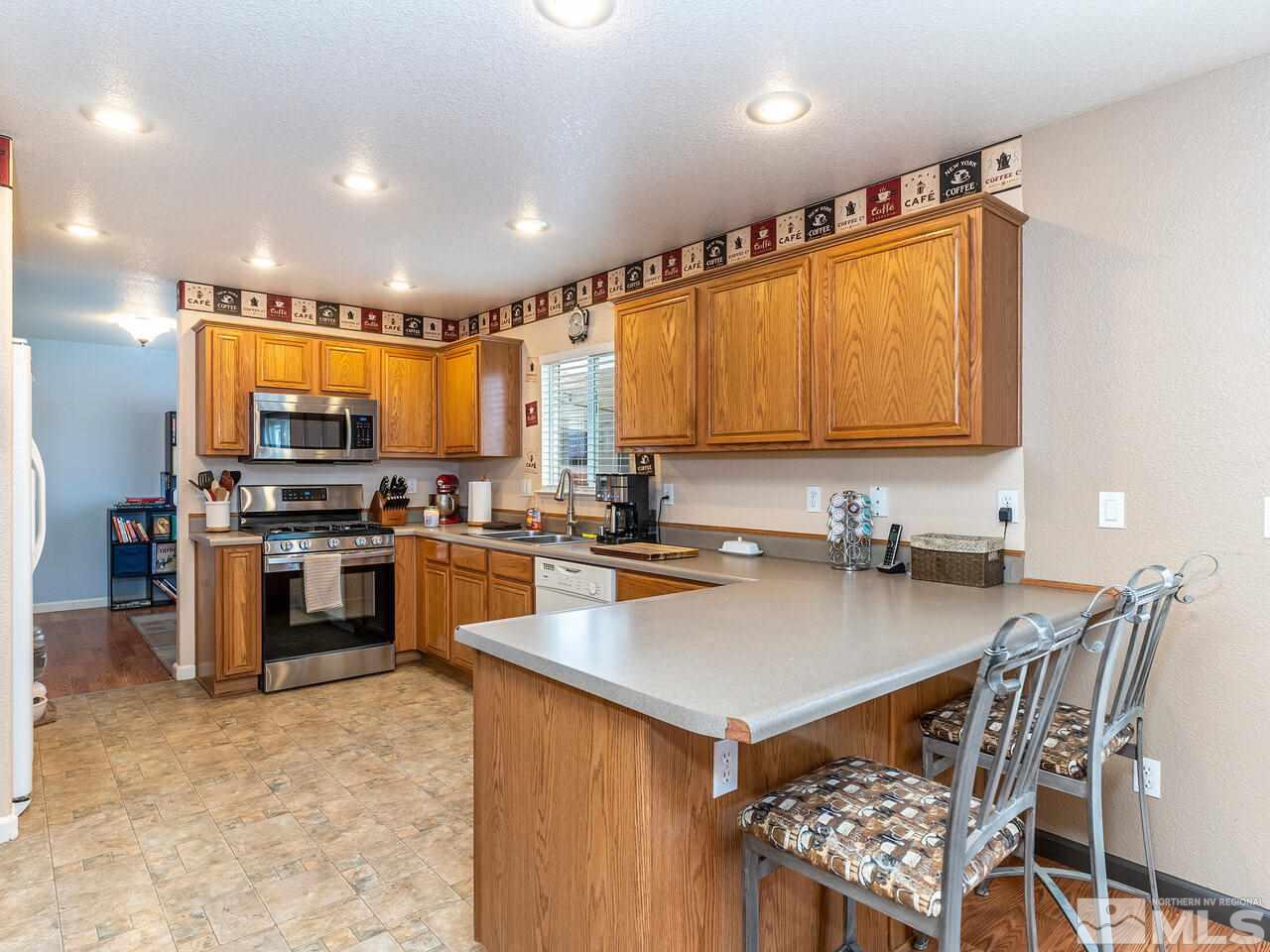 17635 Oak Brook Court Reno, NV 89508 - Photo 8 of 21 Photo 8