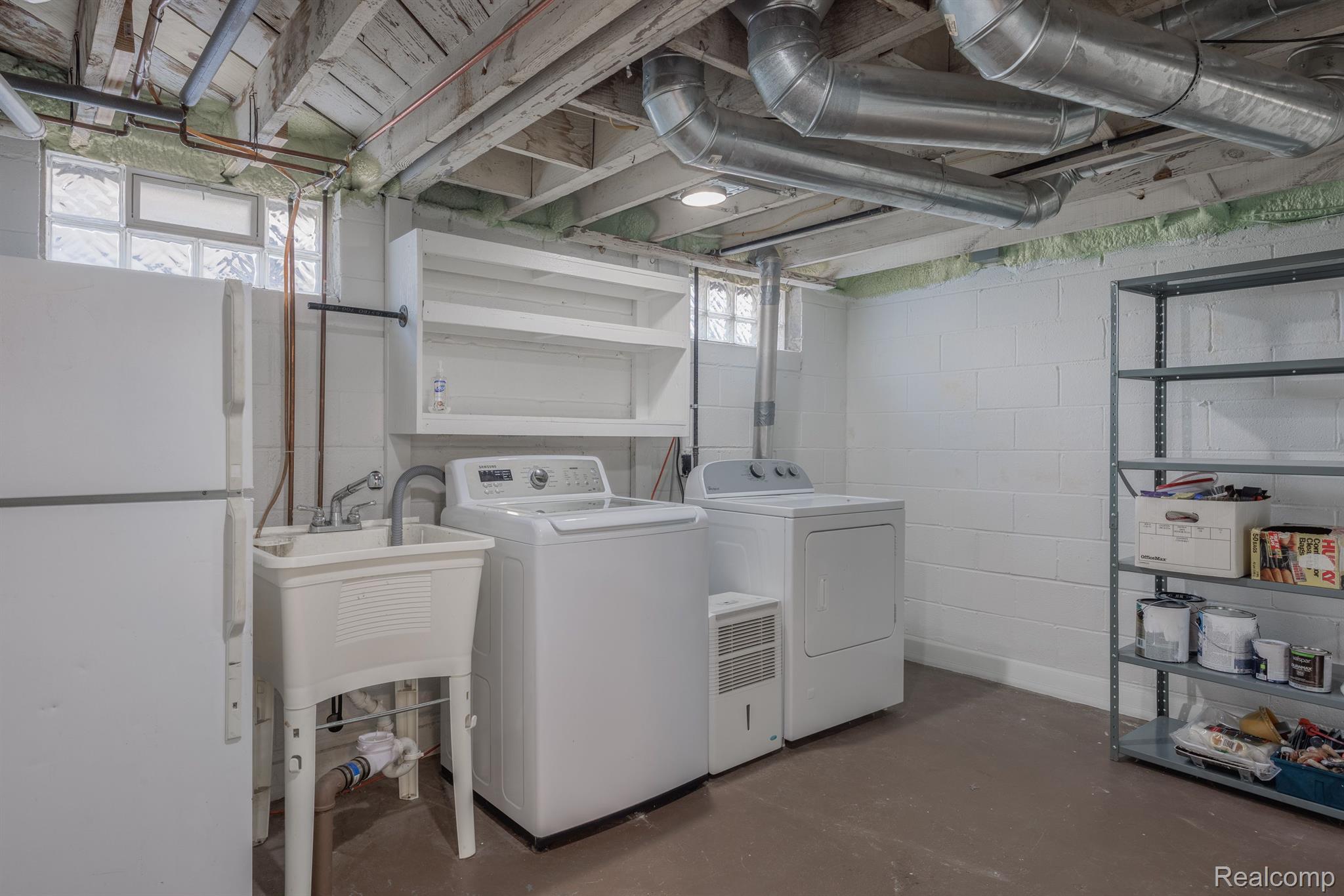 480 Roth Boulevard Clawson, MI 48017 - Photo 22 of 34 Laundry Room