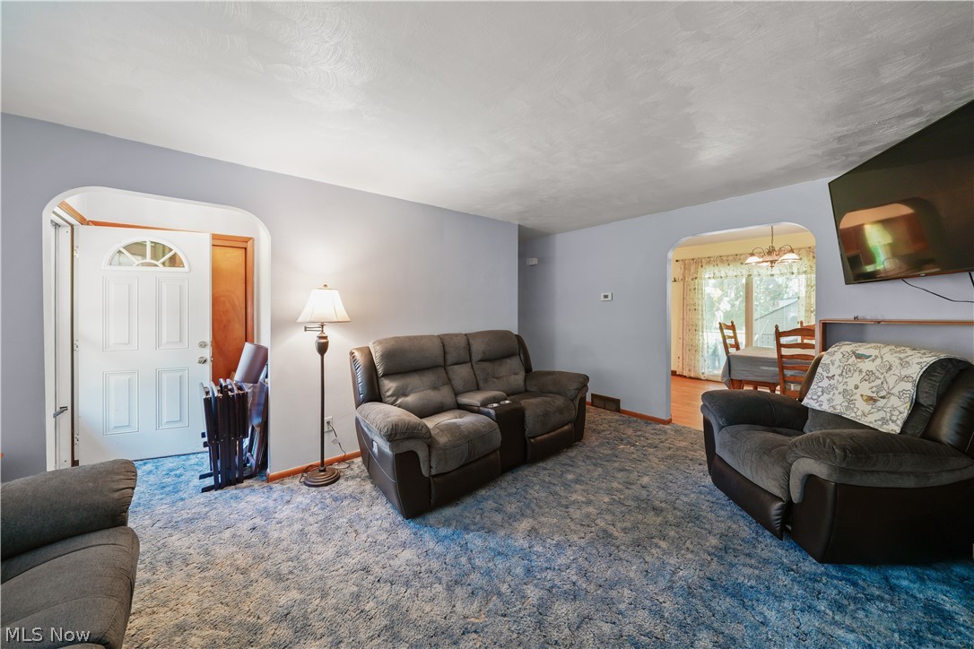 9621 Wolfe Road Windham, OH 44288 - Photo 13 of 39