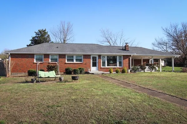 $349,900 | 1800 Meadowbrook Drive, Springfield, TN 37172