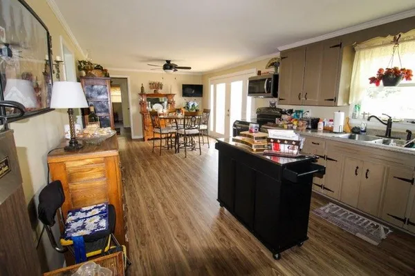 $349,900 | 1800 Meadowbrook Drive, Springfield, TN 37172