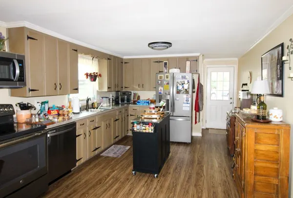 $349,900 | 1800 Meadowbrook Drive, Springfield, TN 37172