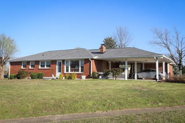 $349,900 | 1800 Meadowbrook Drive, Springfield, TN 37172