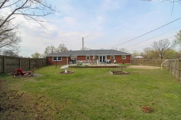 $349,900 | 1800 Meadowbrook Drive, Springfield, TN 37172