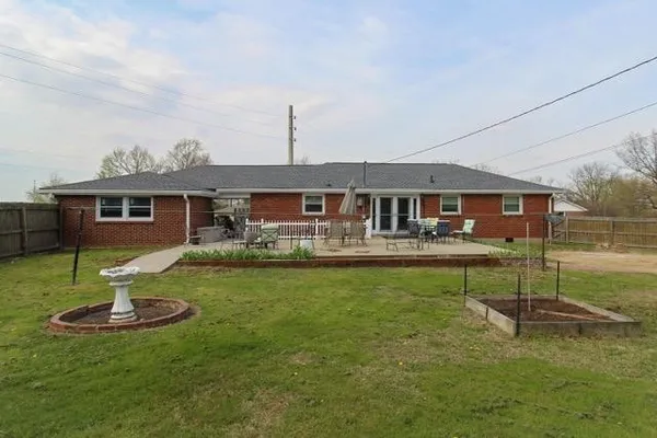 $349,900 | 1800 Meadowbrook Drive, Springfield, TN 37172