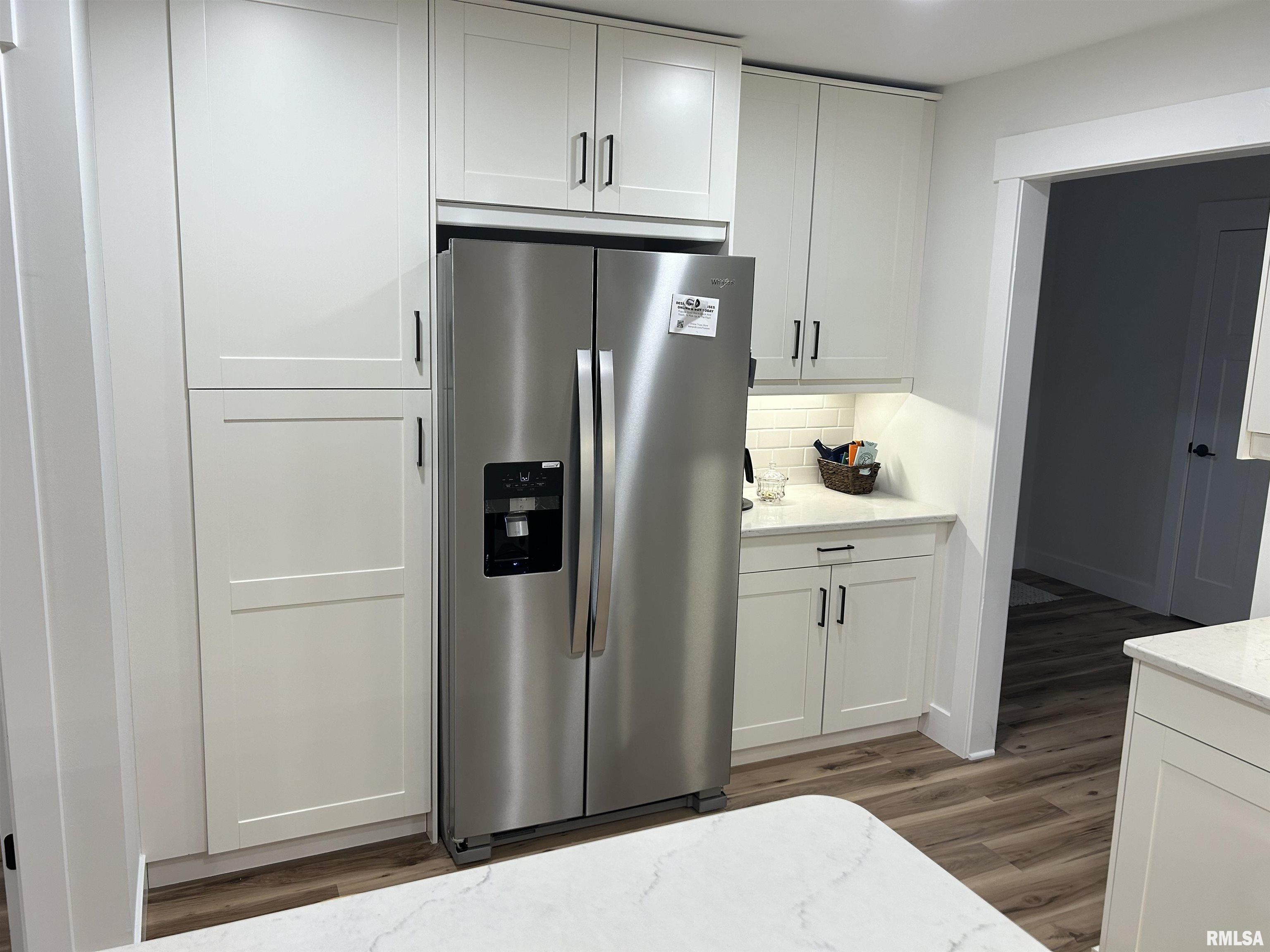 142 Exmore Drive Springfield, IL 62704 - Photo 4 of 23