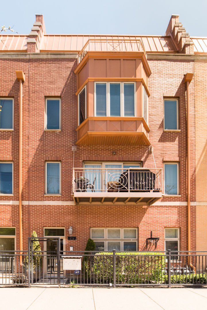 1921 South State Street, Unit 2 Chicago, IL 60616 - Photo 2 of 30