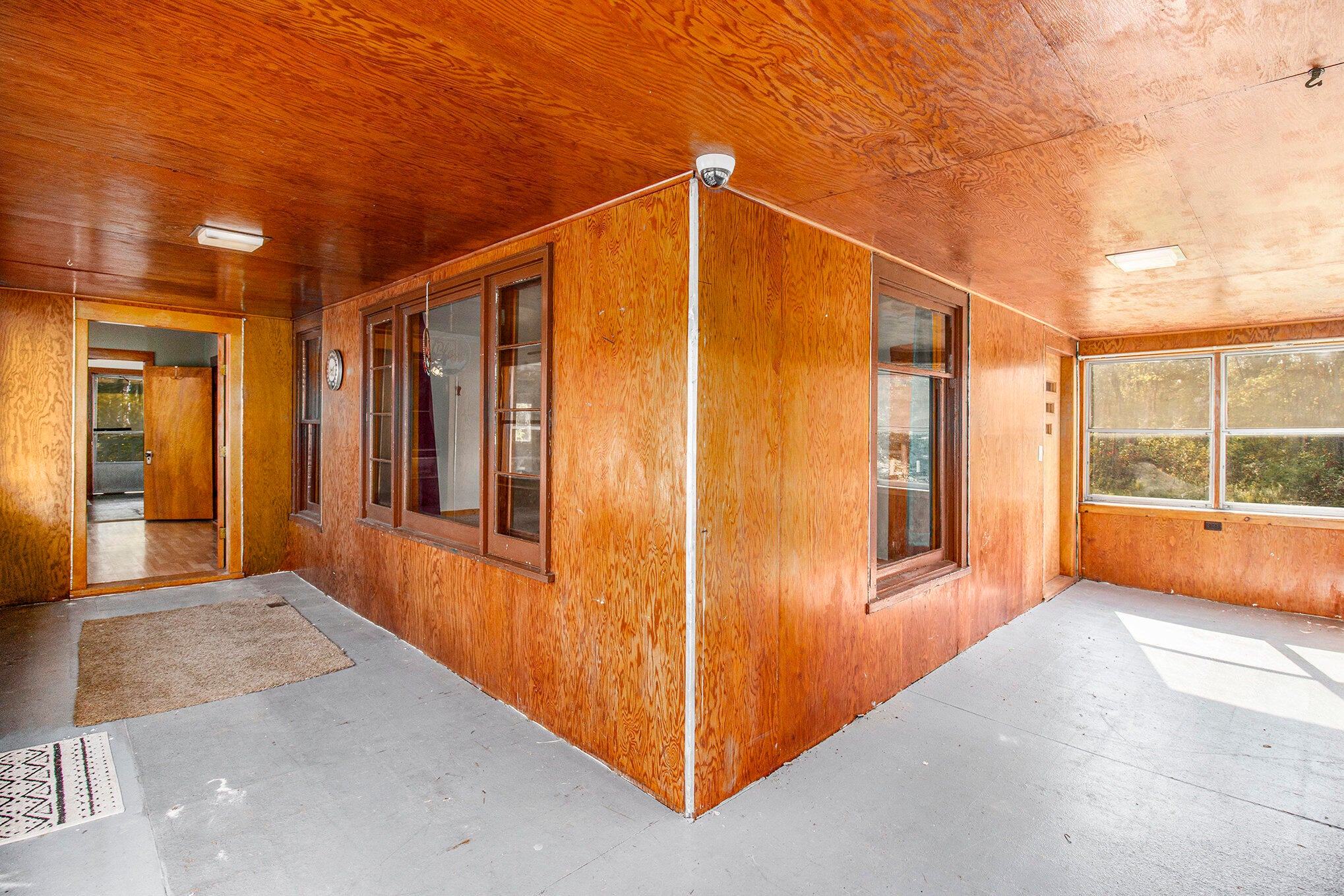 111 Bell Street Cheboygan, MI 49721 - Photo 21 of 27 Enclosed Porch