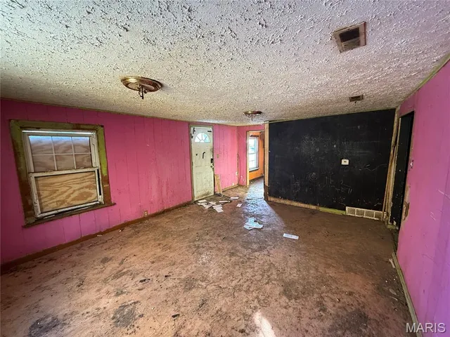 $40,000 | 3669 Isolda Avenue, St. Ann, MO 63074