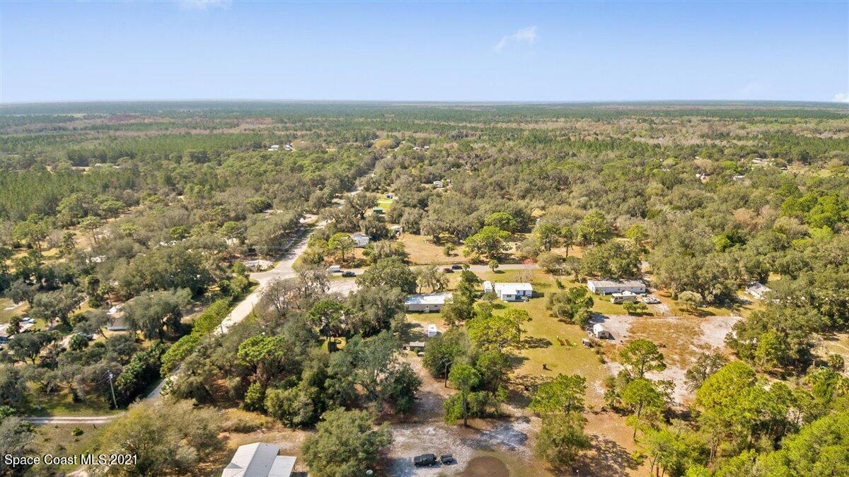 4315 Hog Valley Road Mims, FL 32754 - Photo 14 of 36 29-MAX_0086