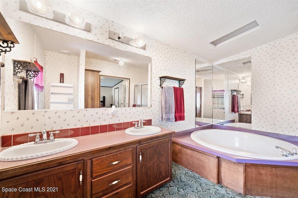 4315 Hog Valley Road Mims, FL 32754 - Photo 23 of 36 10-DSC04963