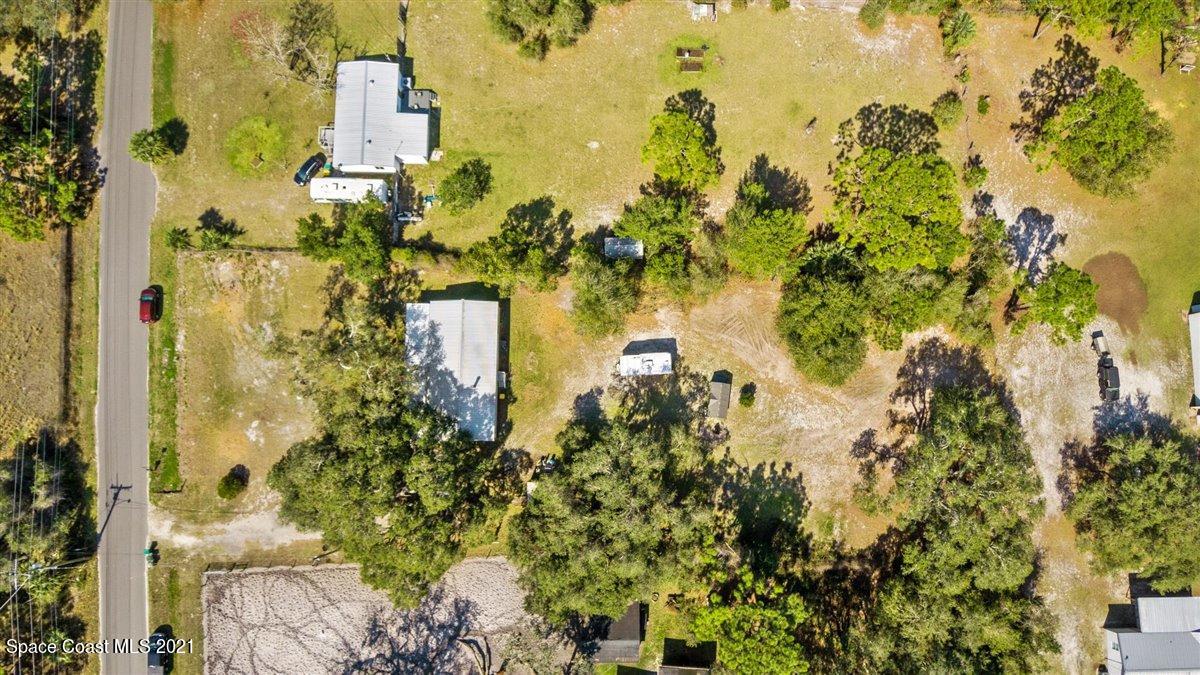 4315 Hog Valley Road Mims, FL 32754 - Photo 6 of 36 32-MAX_0095