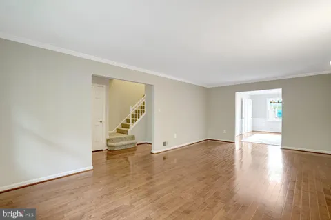 $750,000 | 6402 Seven Oaks Court, Falls Church, VA 22042