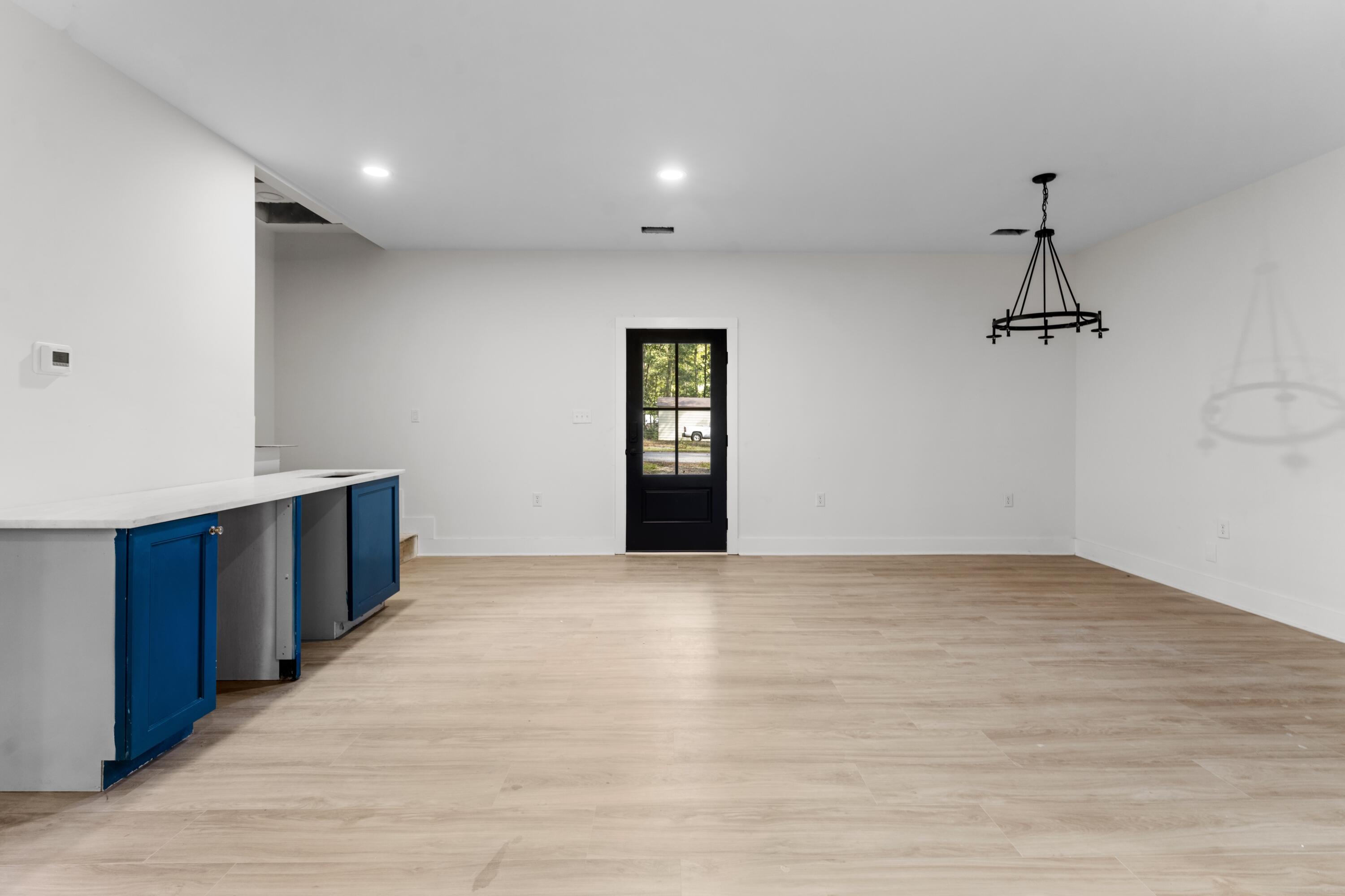 406 Center Street Walterboro, SC 29488 - Photo 2 of 20 DSC06085