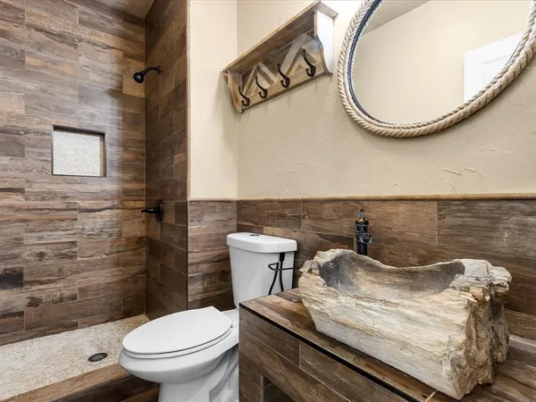 $3,500 | 4915 T W King Road, Southlake, TX 76092