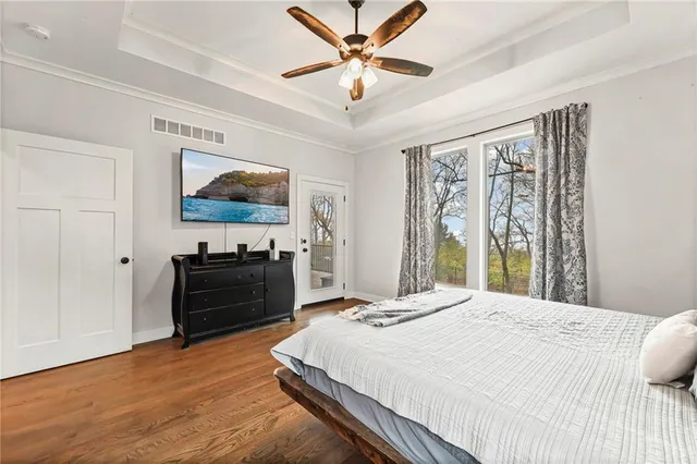 $542,000 | 805 West Shawhan Parkway, Lee's Summit, MO 64086