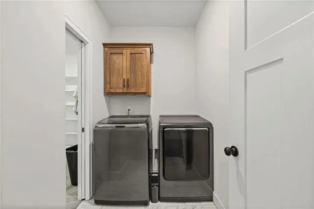 $542,000 | 805 West Shawhan Parkway, Lee's Summit, MO 64086