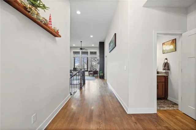 $542,000 | 805 West Shawhan Parkway, Lee's Summit, MO 64086