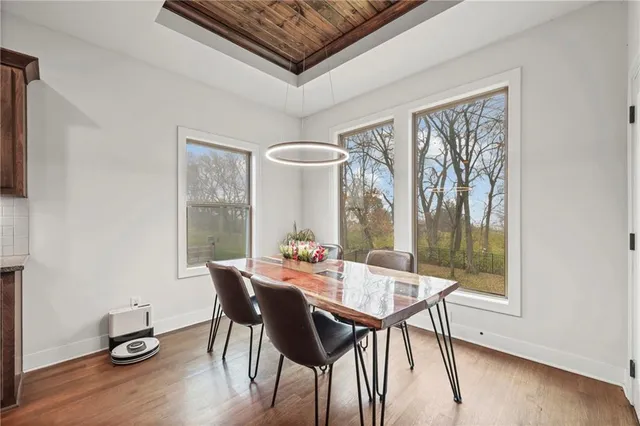 $542,000 | 805 West Shawhan Parkway, Lee's Summit, MO 64086